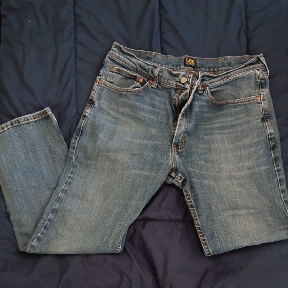 Lee Blue Relaxed Fit Jeans with Vintage Appeal